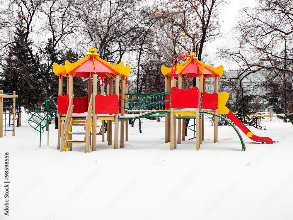 Naklejka premium Детская площадка зимой