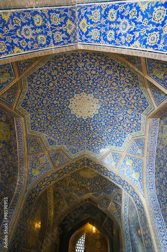 Interior and passageway of Sheikh Lotfollah Mosque , Isfahan, Ir