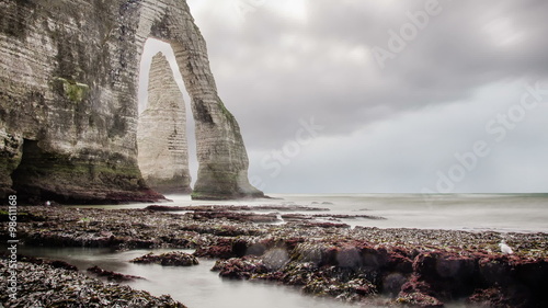 Falesia di Etretat  in time lapse, francia del nord photo