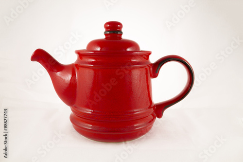 Red tea pot 