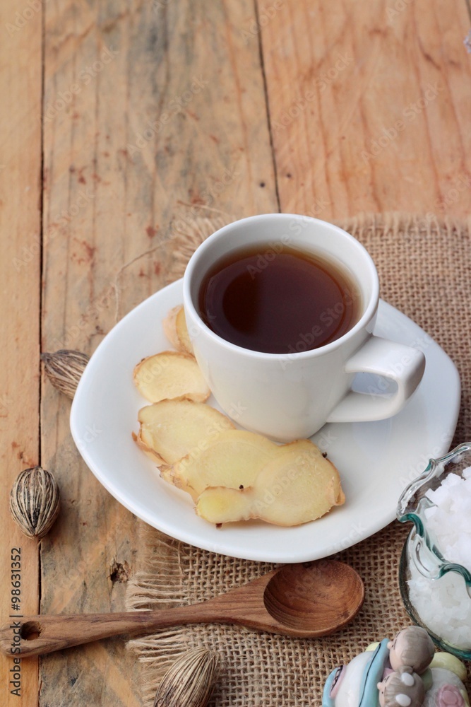 Obraz premium Ginger tea with lemon and honey delicious.