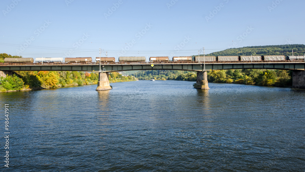 Fototapeta premium Schifffahrt auf der Mosel 5
