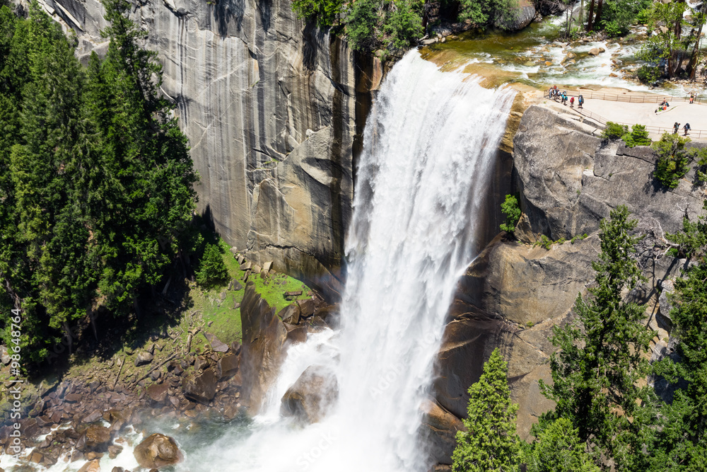 Fototapeta premium Vernal Fall, Yosemite National Park