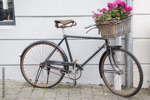 Bicycle with Flowers, Dingle © kevers