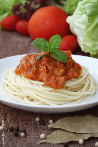 Italian spaghetti with tomato sauce photo