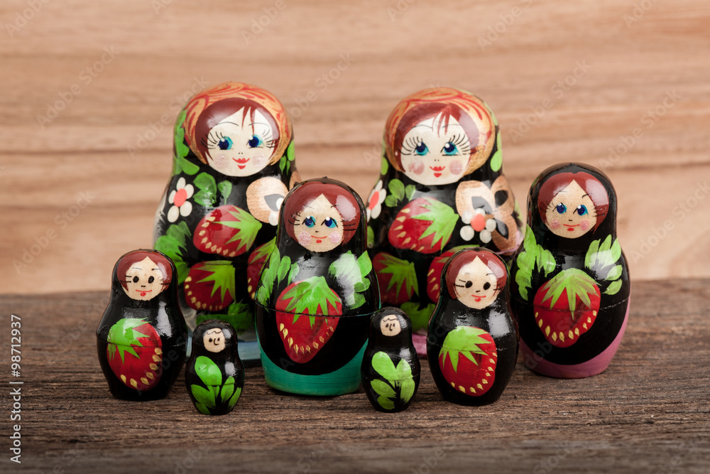 dolls dolls