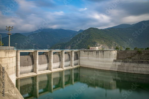 Fototapeta Naklejka Na Ścianę i Meble -  Altinkaya Dam in Northern Turkey
