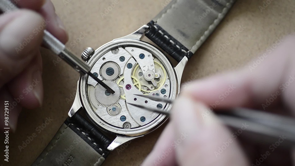 Details of watches and mechanisms for reparation, restoration and maintenance Details of watches and mechanisms for reparation, restoration and maintenance