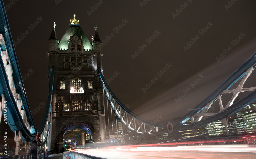 Obraz premium London Tower Bridge at night