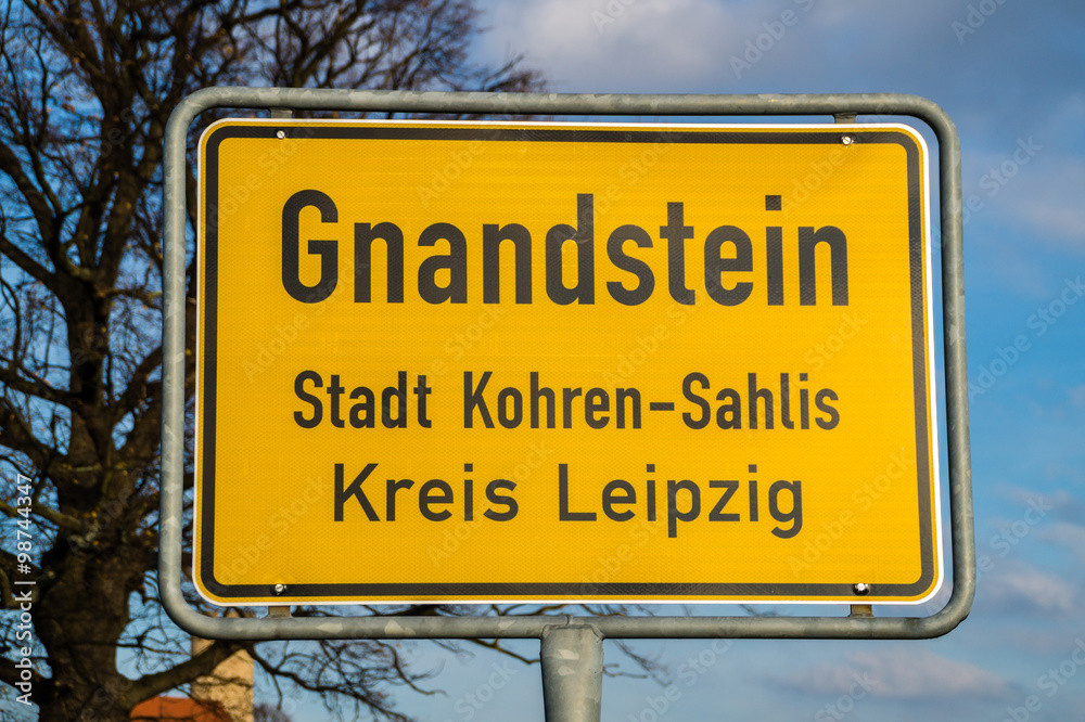 Ortstafel von Gnadstein
