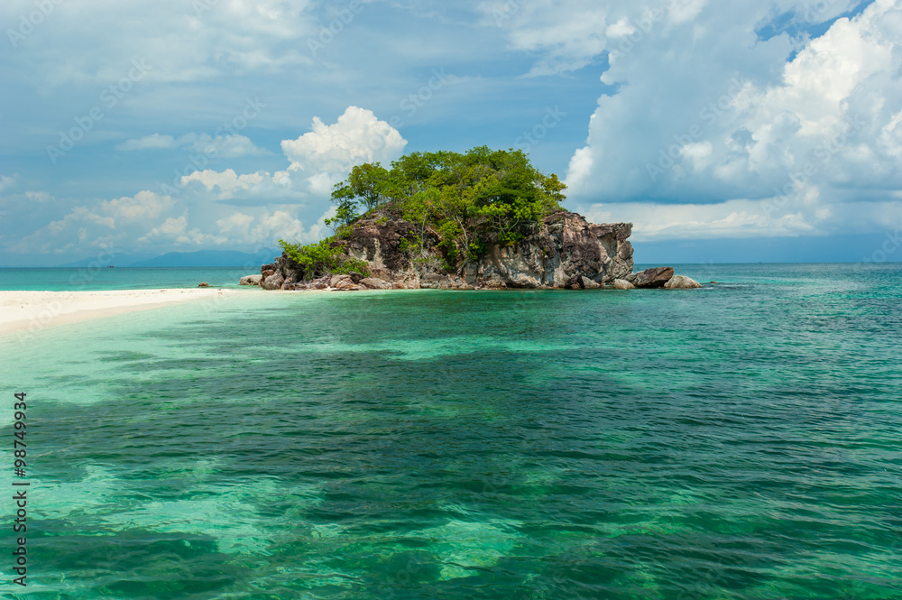 Fototapeta premium Tarutao national park and Koh Lipe in Satun, Thailand