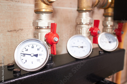 pipes with heat and pressure sensors, repair of water supply sys