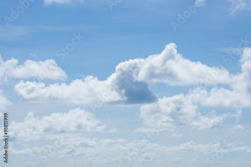 Fototapeta Naklejka Na Ścianę i Meble -  Beautiful blue sky