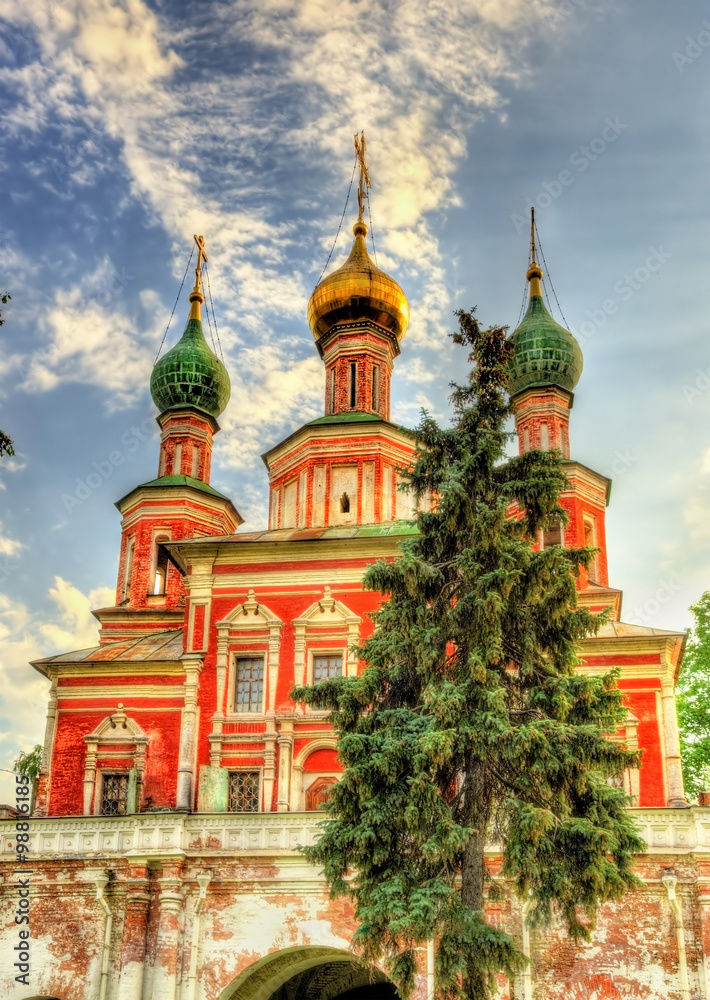 Gateway church of the Transfiguration at Novodevichy Convent - a
