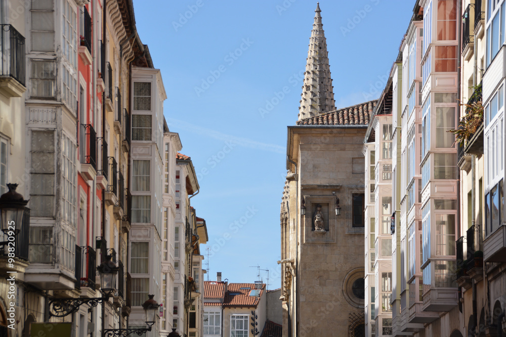 calle céntrica en la ciudad de Burgos