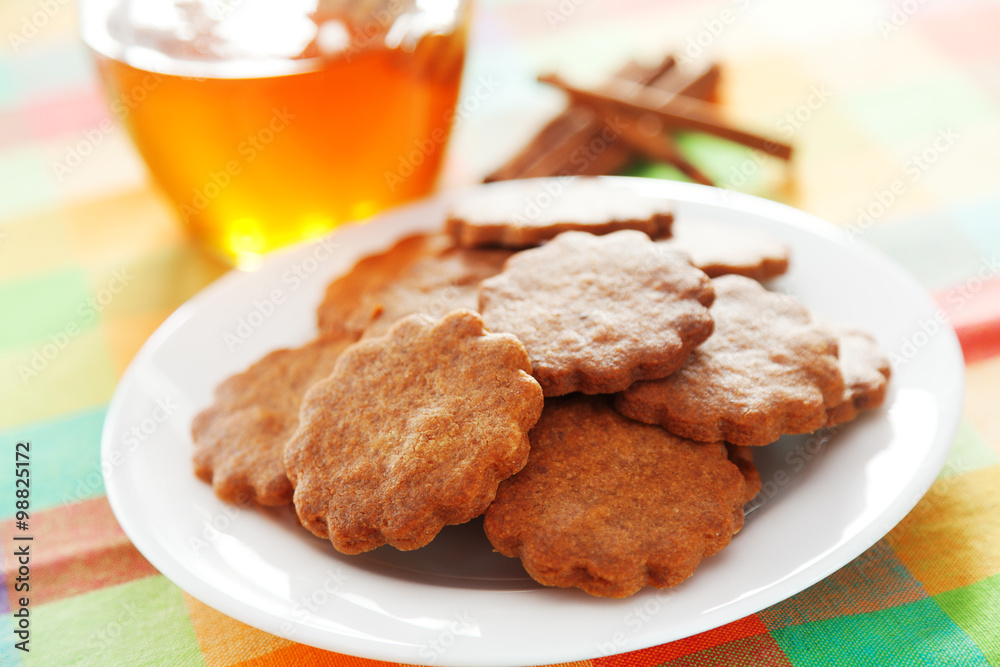 Honey cookies with cinnamon Honey cookies with cinnamon