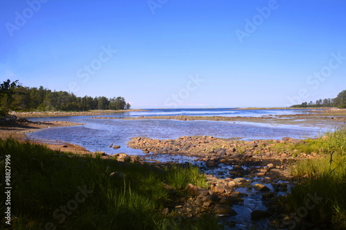 Novososnovy Bay  the White Sea  the island of Bolshoi Solovetsky
