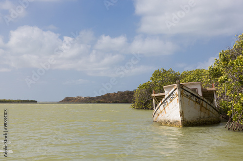 Obraz na płótnie Wooden wreck boat sinking in La Guajira, Colombia