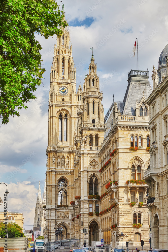 Fototapeta premium VIENNA, AUSTRIA- SEPTEMBER 10, 2015 : Vienna's Town Hall (Rathau