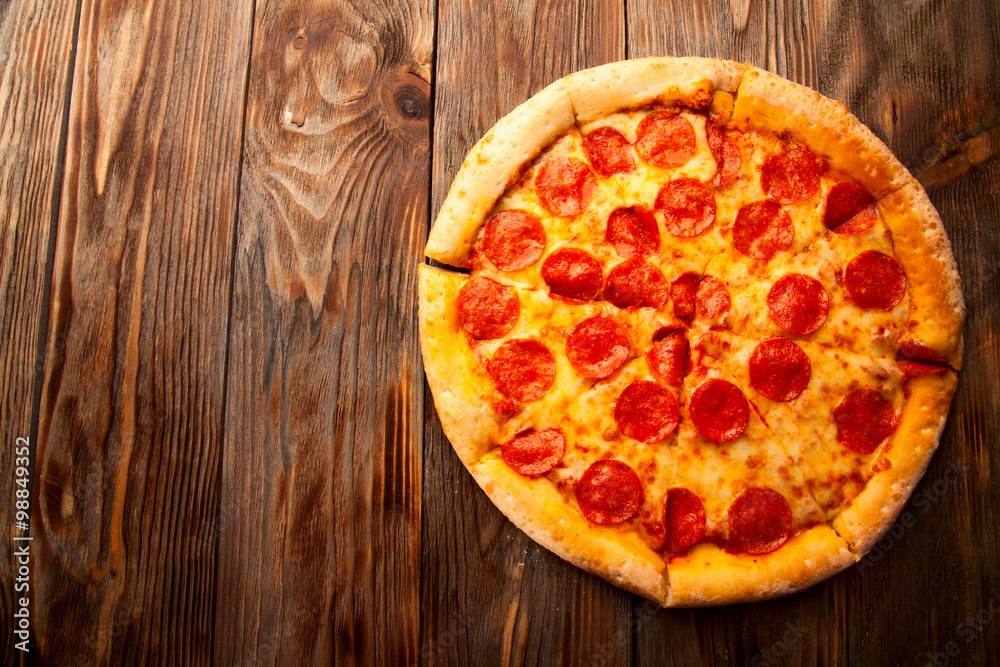 Pepperoni pizza Pepperoni pizza