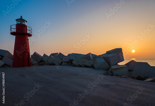 Alba a Ortona (Abruzzo, Italia)