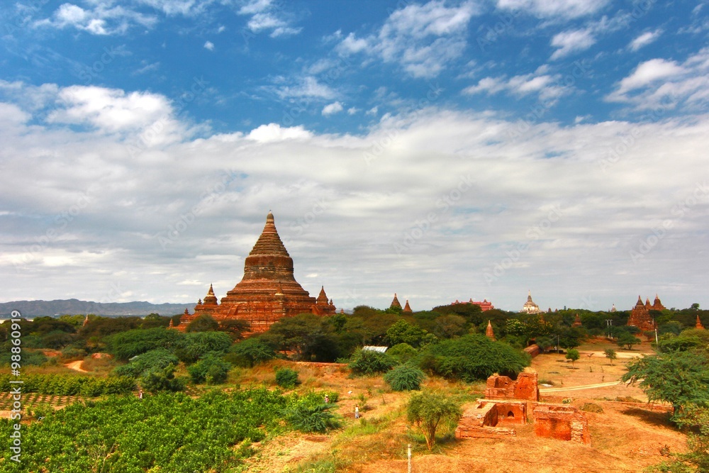 temple and pagoda in bagan myanmar