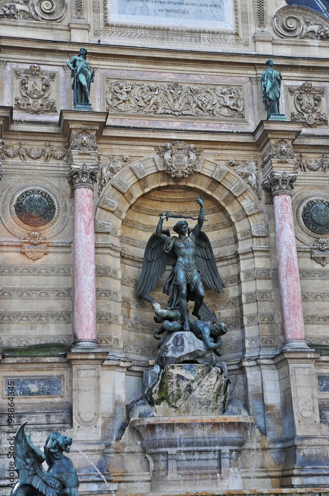 Parigi, la Fontana di Saint Michel - Quartiere Latino