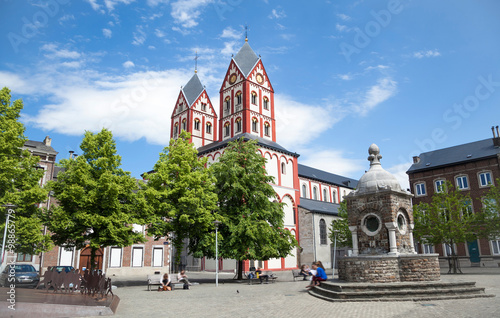 Fotografija Church of Saint Bartolomy in Liege