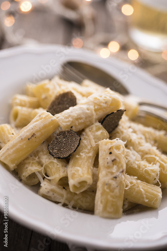 Black truffle and parmesan pasta