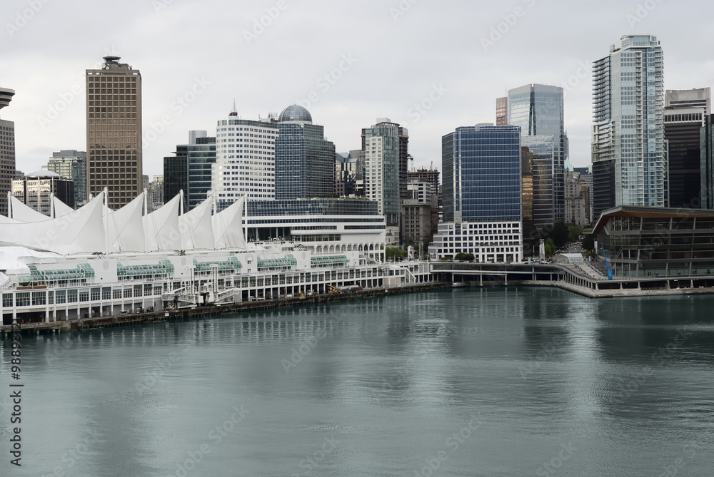 Naklejka premium View of the harbour of Vancouver City, Canada