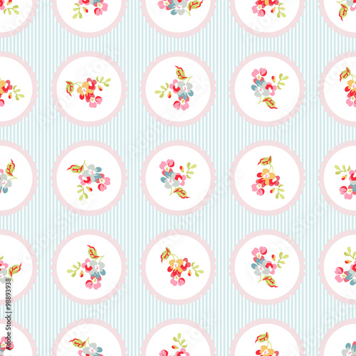 Seamless Pattern with little flowers