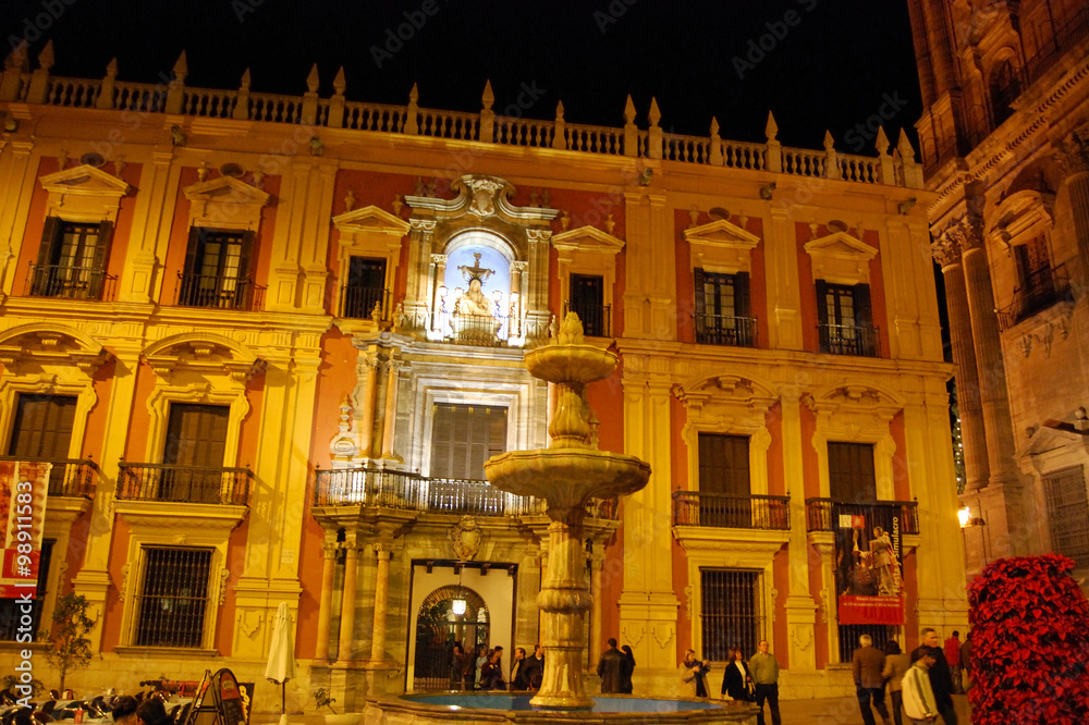 Málaga, Plaza del Obispo, alumbrado, nocturna