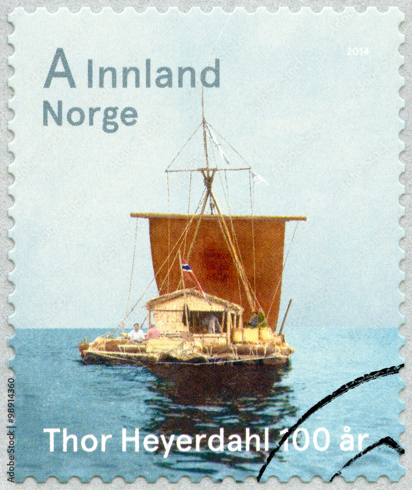 Fototapeta premium NORWAY - 2014: shows raft Kon-Tiki, devoted Thor Heyerdahl 