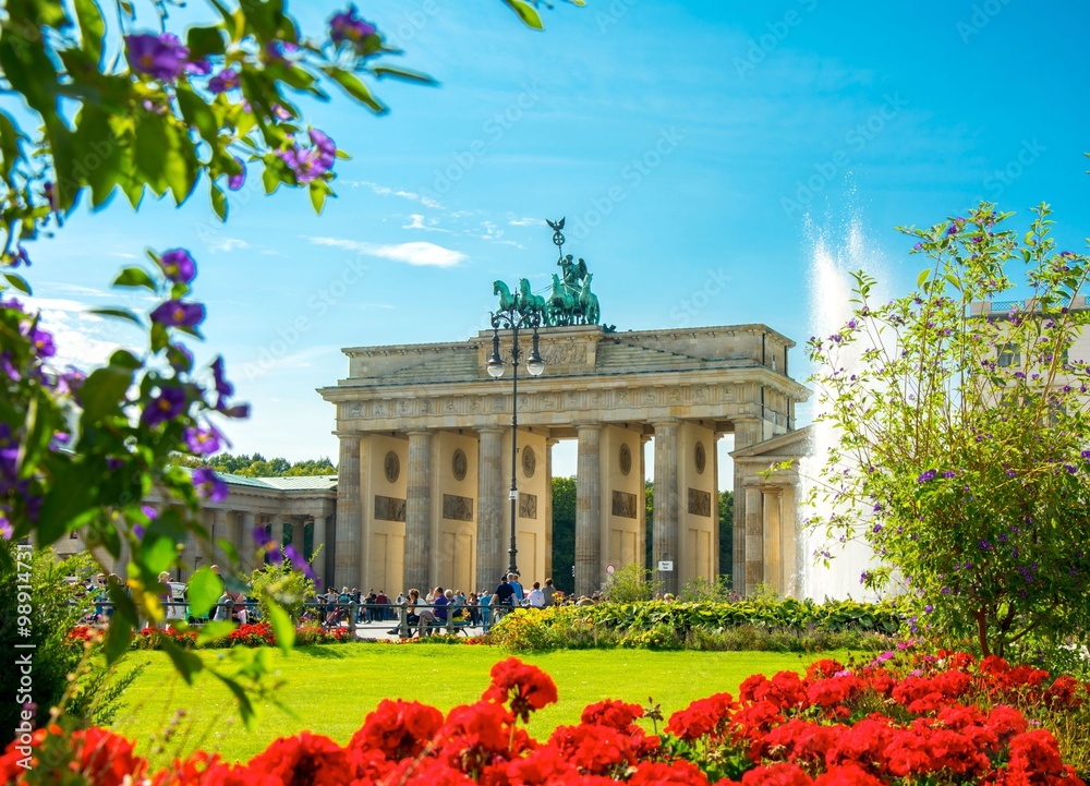 Porte de Brandebourg, Brandenburg Gate, Brandenburger Tor, Berlin, Germany  Stock Photo | Adobe Stock