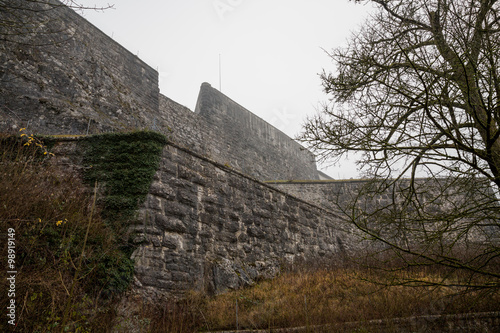 Festung mit dicken Mauern photo