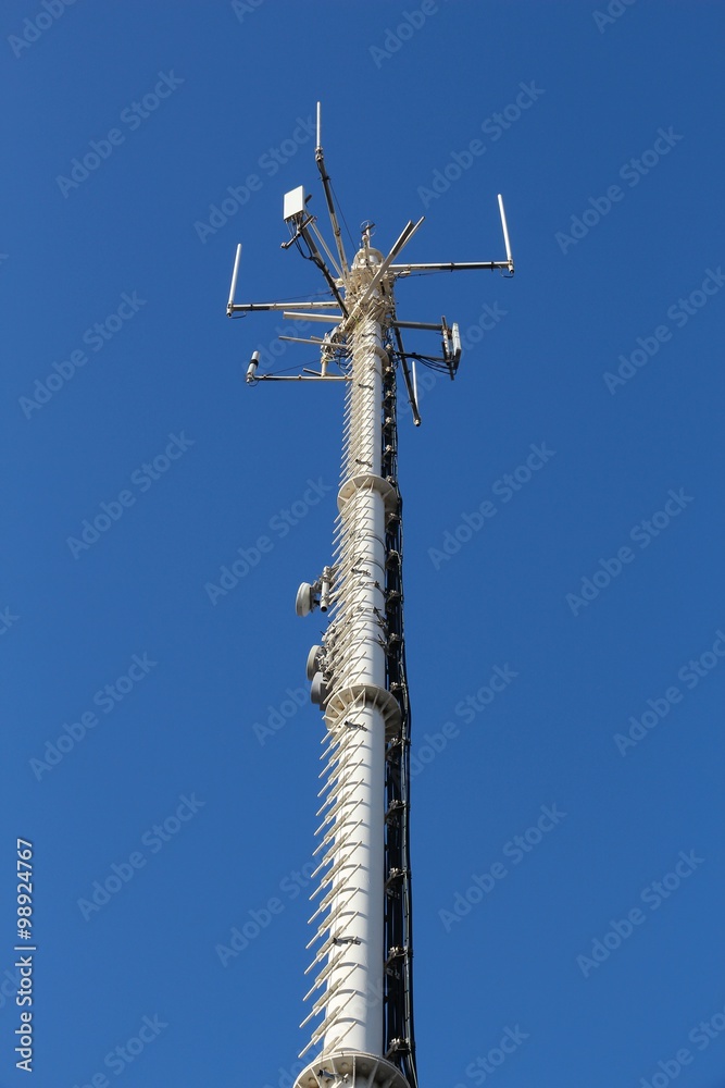 Obraz premium Telecommunication tower