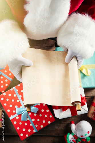 A list of Christmas wishes ...