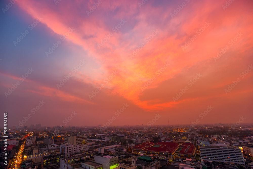 Naklejka premium Piękny zachód słońca pejzaż miejski w Bangkoku, Tajlandia