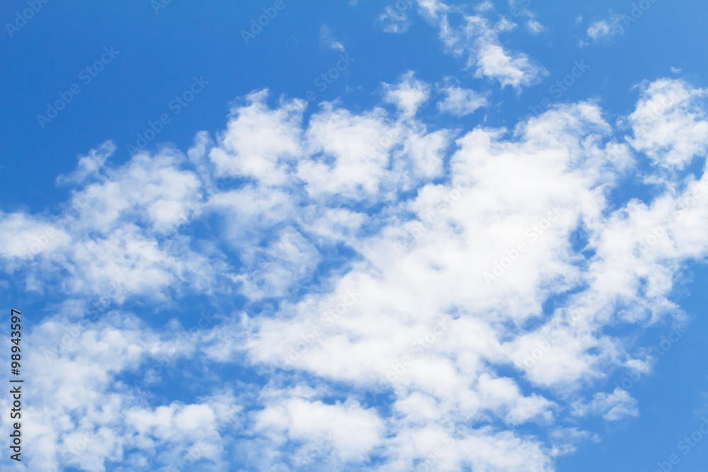 Fototapeta premium Partly cloudy blue sky background