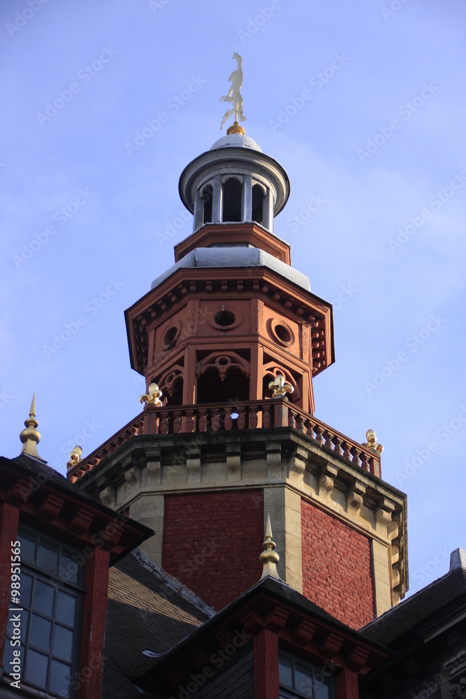 le campanile de la vieille bourse à Lille