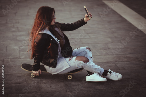 Skater girl take selfie