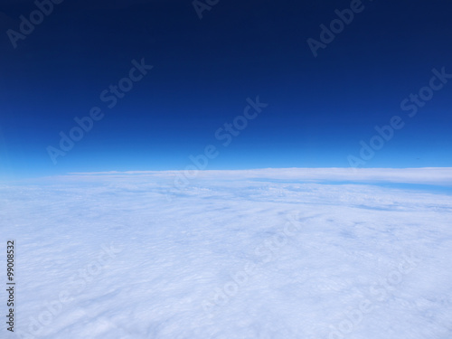 Blue sky form top © gearsolidrt