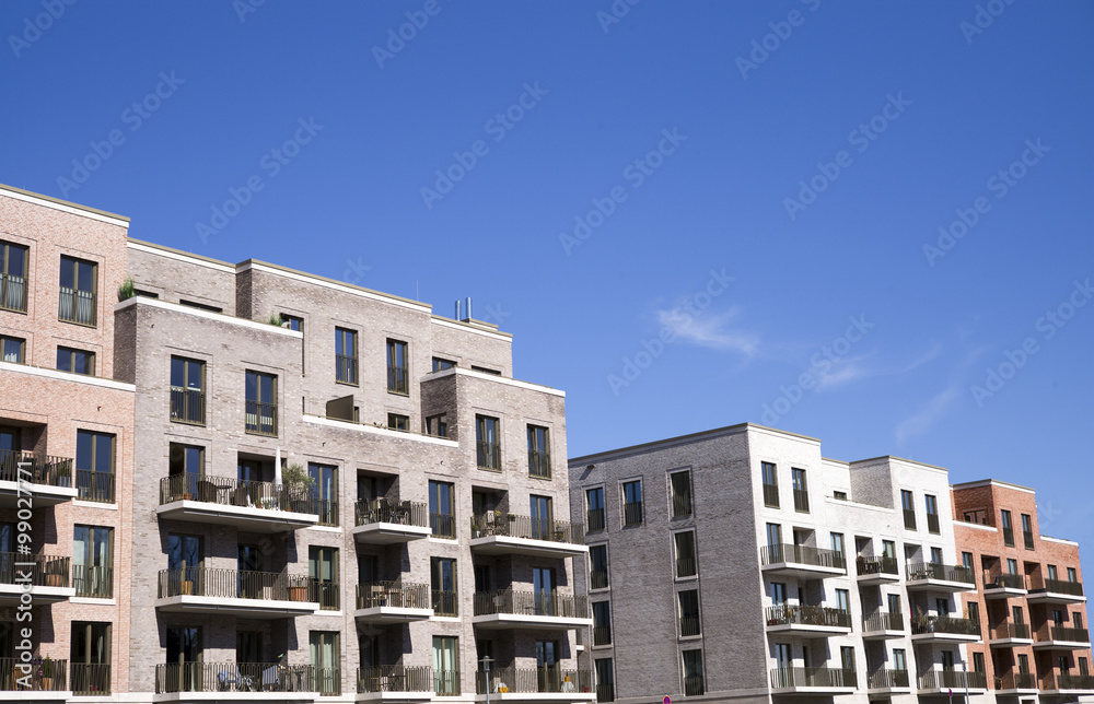 Fassade eines modernen Wohngebäudes in Hamburg, Deutschland