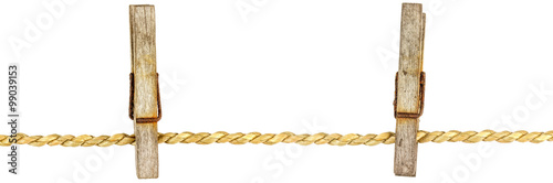 deux pinces sur corde à linge en ficelle végétale 