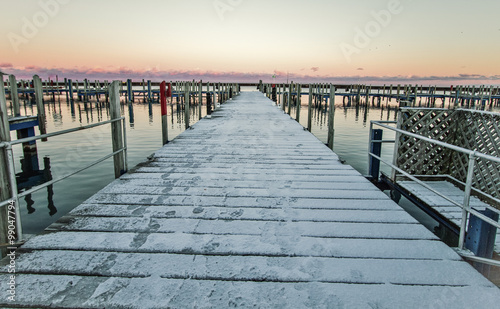 Fotografie Abandoned Winter Harbor