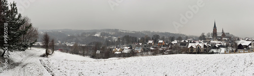 Widok na Ciężkowice - panorama zimą