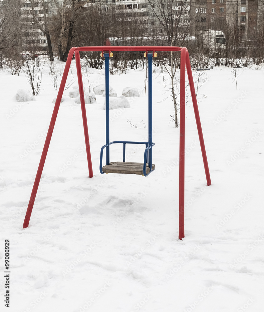 Качели на снегу
Качели на снегу