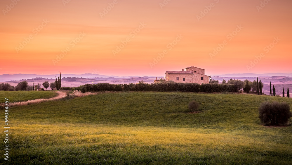 Fototapeta premium Amazing sunset in Tuscany