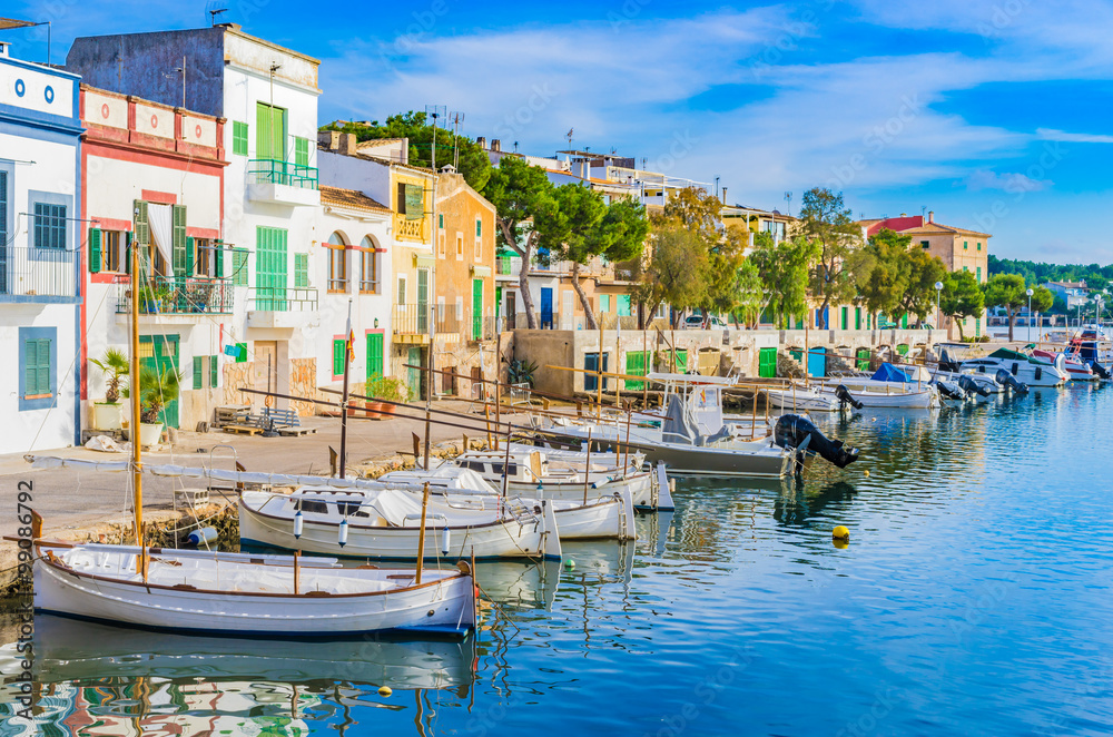 Anblick Hafen Idylle Boote Häuser Mediterran