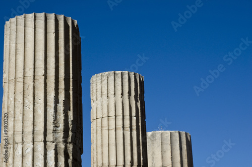 Colonne dell'Acropili, Atene, Grecia
 photo